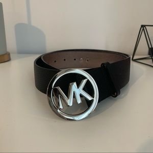 Michael Kors MK Leather Belt
